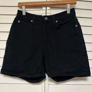 Liz Claiborne Black Women’s Classic Fit Jean Shorts Sz 6P